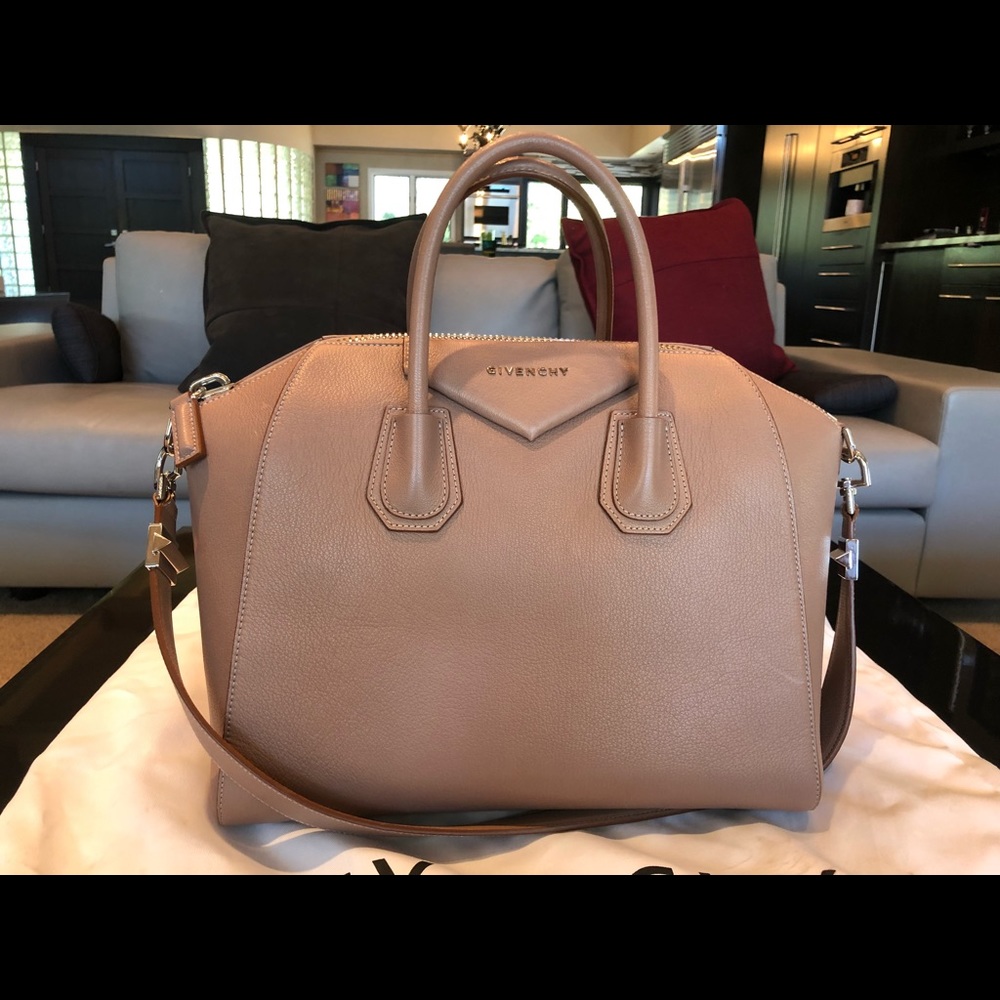 Givenchy Medium Antigona Bag